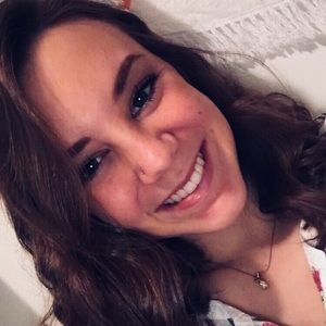 Meet your Posher, Chloe